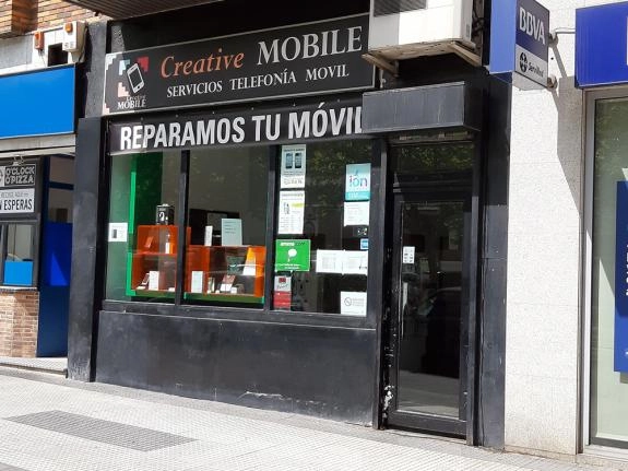 CREATIVE MOBILE