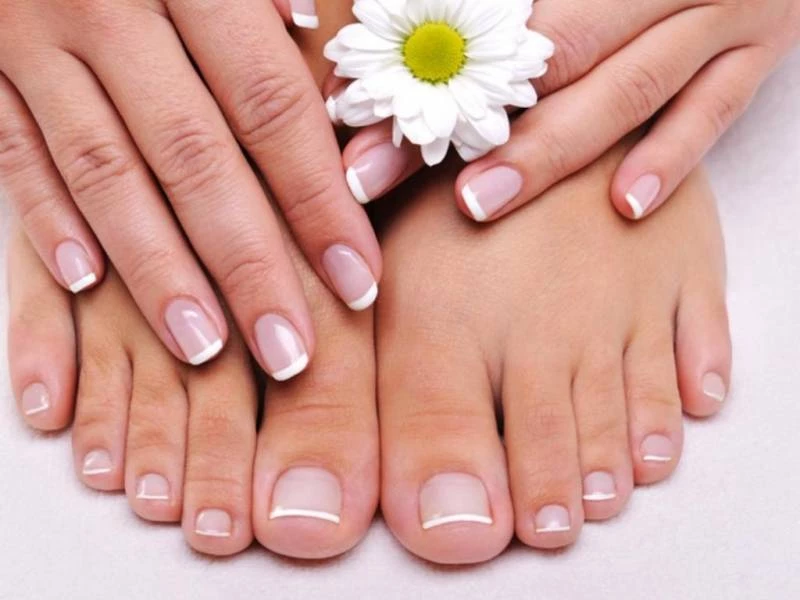 Pedicura y manicura en All Dollies