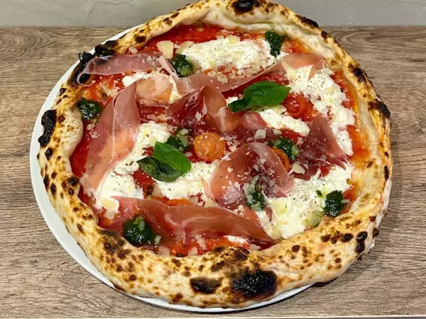 Comida o cena para 2 personas en Dentorno Pizzería