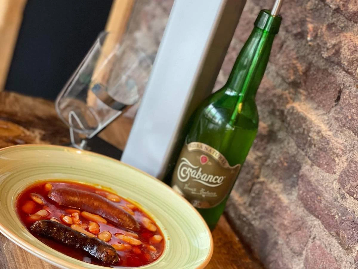 Sidra asturiana en El Texu en Las Rozas