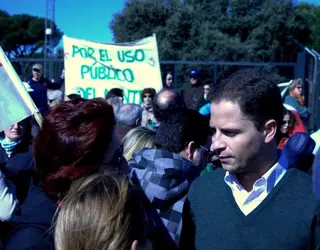 Borja Cabezón, PSOE Majadahonda: "La retirada de esta valla en el Monte del Pilar es una victoria para todos los vecinos de Majadahonda. En el Ayuntamiento actúan sólo cuando se les presiona