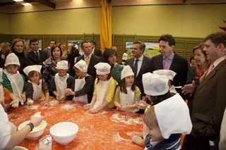 De Foxá y Manglano presentan en Majadahonda el programa de consumo responsable en la escuela
