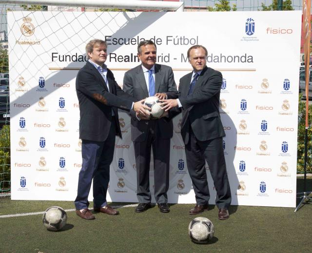 El Real Madrid crea una escuela de fútbol en Majadahonda que oferta 400 plazas
