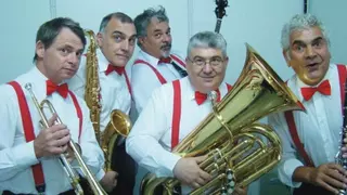 Nueva cita con el jazz en el templete de música con Dixieland Jazz Band
