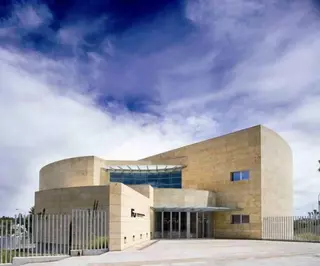 UPyD Majadahonda pide un horario ininterrumpido en verano para la Biblioteca Francisco Umbral