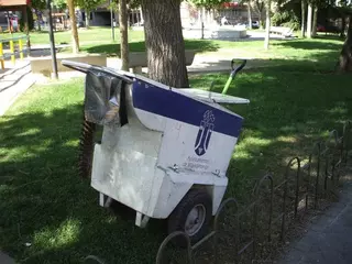 El PSOE pide en el pleno el saneamiento de parques y jardines de Majadahonda por las mañanas