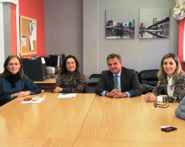 El alcalde inicia en el San Pio X una ronda de visitas a los colegios de Majadahonda
