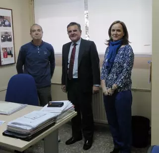 El alcalde continúa la ronda de visitas a colegios de Majadahonda en el Benito Pérez Galdós