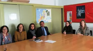 Reunión del alcalde de Majadahonda con el equipo directivo del CEIP El Tejar