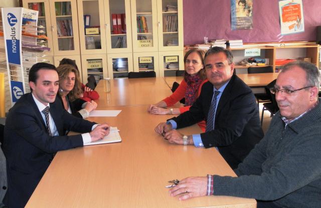 Reunión de la dirección del colegio Federico García Lorca con el alcalde
