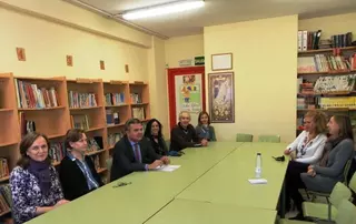 El alcalde visita las reformas realizadas por el Ayuntamiento en el CEIP Rosalía de Castro