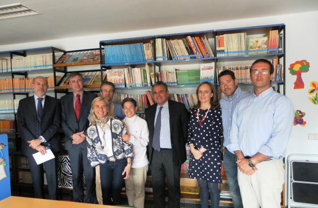 De Foxá se reúne con el equipo directivo y la AMPA del colegio María Auxiliadora
