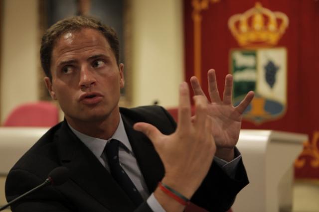 El PSOE pide la exención de tasas y tarifas municipales a las entidades sociales