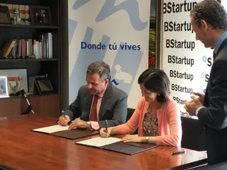 El Ayuntamiento y el Banco Sabadell se unen para impulsar el emprendimiento y la creación de empresas
