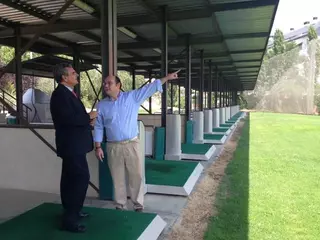 De Foxá visita las instalaciones de “Las Rejas Open Club”