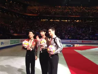 Javier Fernández se lleva el bronce mundial de patinaje sobre hielo en Saitama