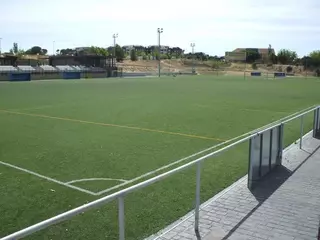 Los socialistas solicitan la construcción de más campos de fútbol para jóvenes