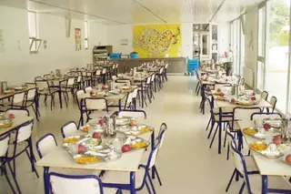 El Pleno Municipal aprueba medidas para complementar en verano la alimentación de los niños de familias sin recursos