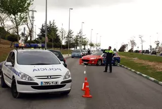 La rotura de un cable de alta tensión complica la circulación en Majadahonda