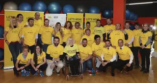 El alcalde de Majadahonda y la gerente del Hospital Puerta de Hierro se suman a la campaña de físico por un mundo mejor