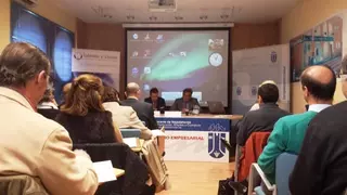 A debate las oportunidades de empleo y emprendimiento para mayores de 45 años