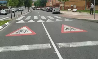 El Ayuntamiento mejora la seguridad vial en las zonas escolares con nueva señalización