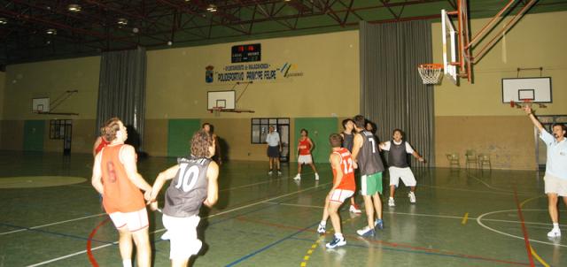 Éxito de convocatoria de los campeonatos deportivos populares para mayores de 18 años