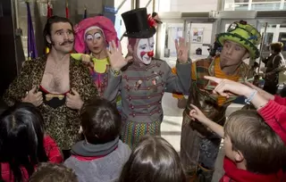 Talleres de circo, magia y globoflexia para niños de 3 a 12 años en Navidad