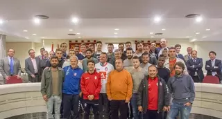 La Corporación Municipal rinde homenaje al Rayo Majadahonda