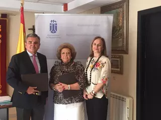 El Alcalde firma el acuerdo de colaboración con la Asociación de Pensionistas y Tercera Edad “Reina Sofía”