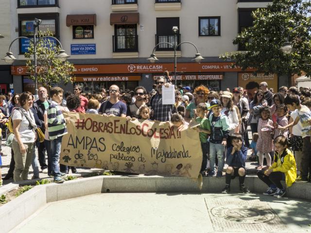 Las AMPAS de Majadahonda reclaman 'Obras en los coles Ya' con una marcha vecinal