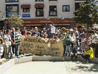 Las AMPAS de Majadahonda reclaman 'Obras en los coles Ya' con una marcha vecinal