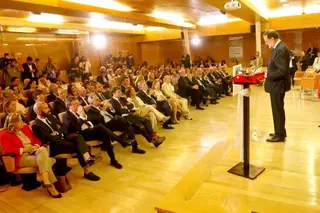 Rajoy preside la entrega del Premio Umbral de Majadahonda al Libro del Año a Fernando Aramburu
