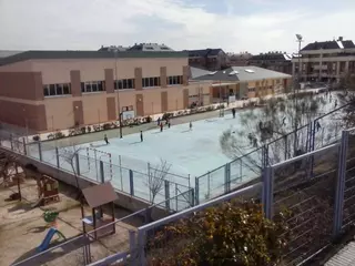 IU denuncia: "Las instalaciones deportivas de los centros educativos de Majadahonda seguirán cerradas para los vecinos"