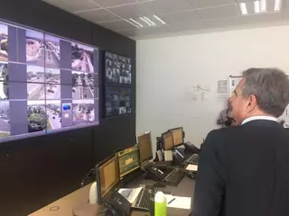La Policía Local mejora el control de las imágenes ofrecidas por treinta cámaras instaladas en la ciudad
