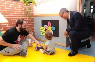 La Comunidad anuncia una bajada de tasas e incremento de las becas en la educación de 0-3 años