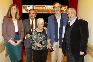 Javier Bozalongo recoge el Premio de Poesía Blas de Otero de Majadahonda