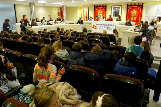 Los niños de Majadahonda celebran un Pleno Infantil