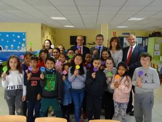 La Comunidad de Madrid celebra la primera edición del concurso ‘Convive’ contra el acoso escolar