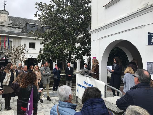 Concentración en defensa de la igualdad en Majadahonda