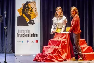 De Foxá y España Suárez entregan los Premios de Columnismo Francisco Umbral a jóvenes de Majadahonda