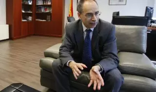 Alberto Moreno, portavoz de Somos Majadahonda, deja su acta de concejal entre aplausos y agradecimientos