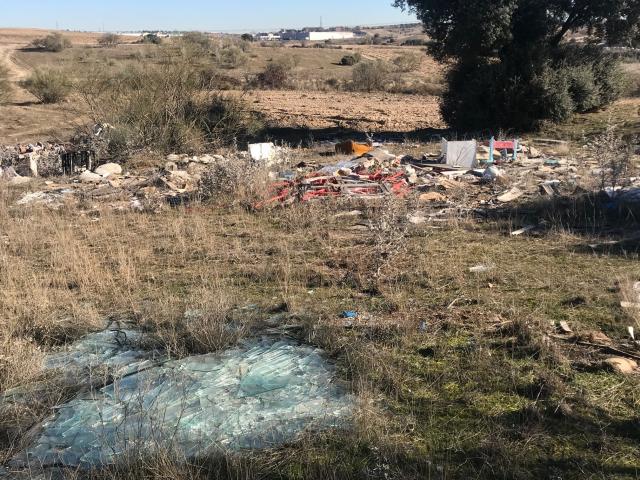 El PSOE denuncia vertidos incontrolados en arroyos de Majadahonda