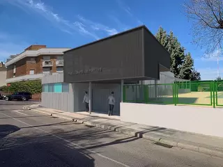 El Ayuntamiento remodelará el pabellón deportivo del Colegio Antonio Machado
