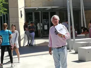 Los estudiantes de la Biblioteca Francisco Umbral y las AMPAS se entrevistan con "Vecinos por Majadahonda"