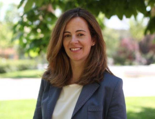 Ana Elliott: “Ciudadanos está comprometido a garantizar la libertad de elección de centro educativo de las familias majariegas”