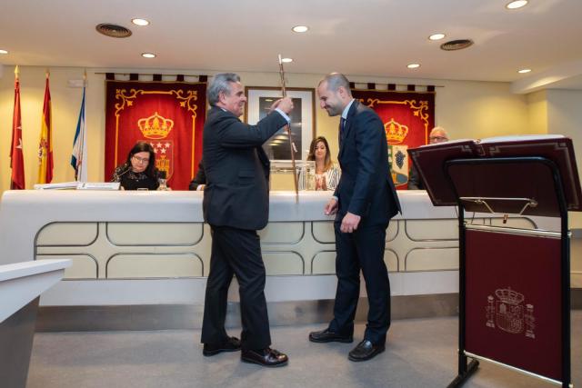 El Pleno proclama a José Luis Álvarez Ustarroz como nuevo alcalde de Majadahonda