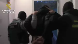 La Guardia Civil detiene a dos personas por delitos de abuso sexual a menores