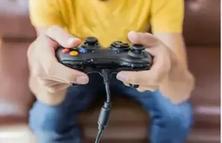 La Comunidad de Madrid atiende a 2.176 personas por adicción a las redes sociales o los videojuegos