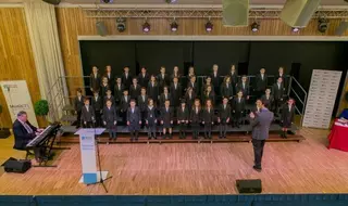 Un colegio de Pozuelo cede al 112 una canción para que los más pequeños recuerden el número de emergencias